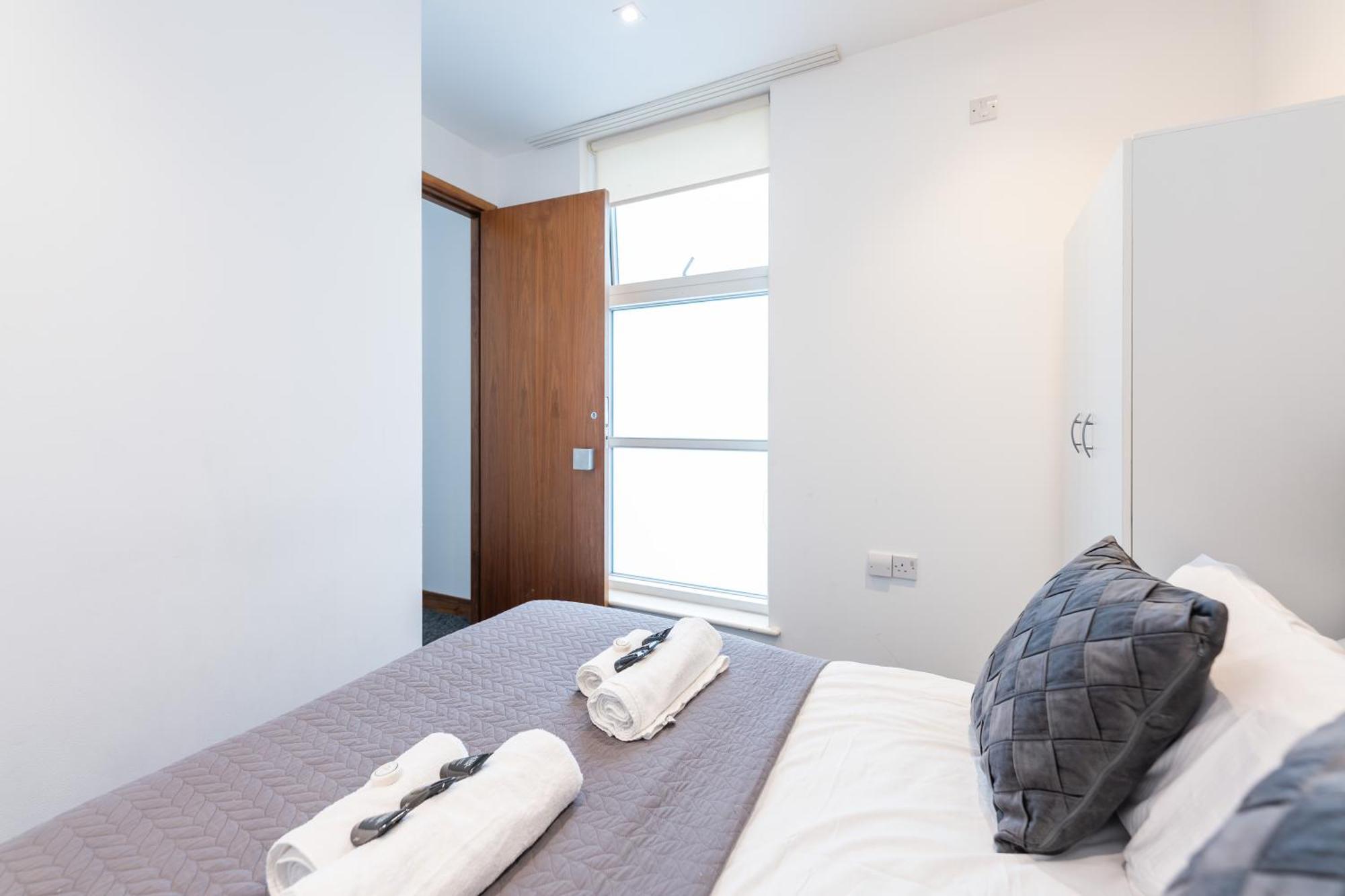 Luxury 2 Bedroom Flat In Bell Street Londen Buitenkant foto