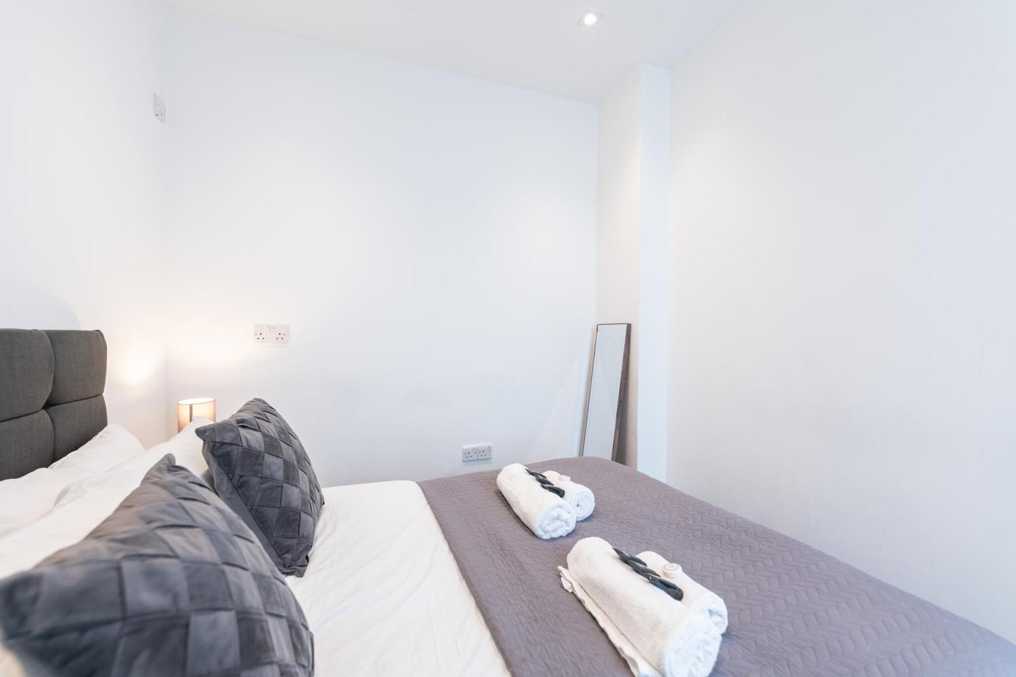 Luxury 2 Bedroom Flat In Bell Street Londen Buitenkant foto